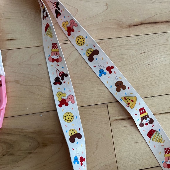 Disney Lanyard - Picture 2 of 2